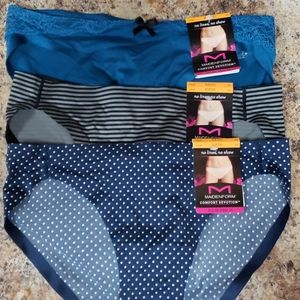 Women's bikini panties lot of 3